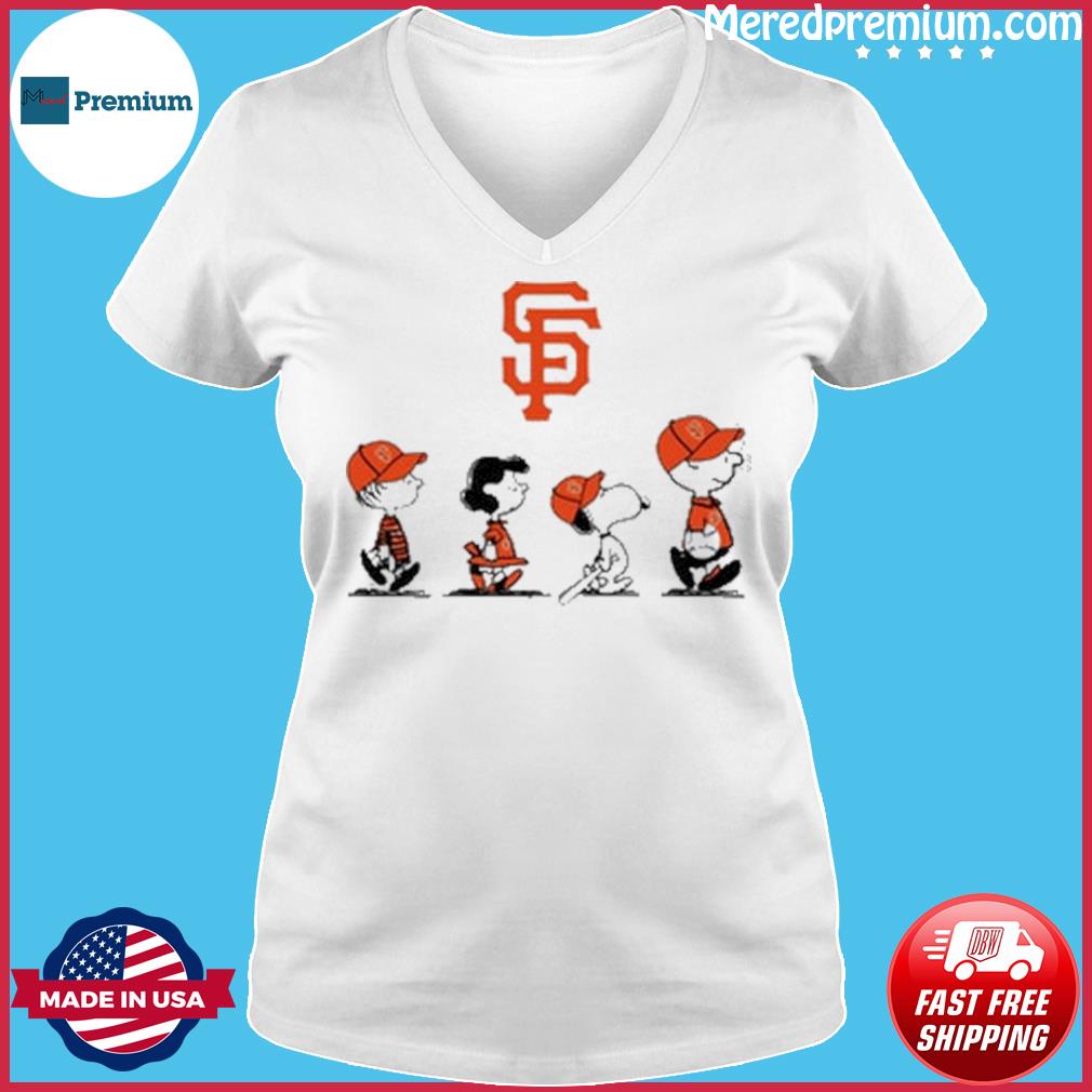 Peanuts Charlie Brown And Snoopy Playing Baseball San Francisco Giants T- shirt, hoodie, sweater, long sleeve and tank top