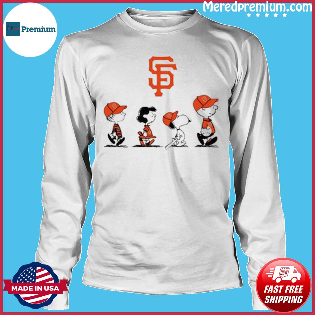 Peanuts Charlie Brown And Snoopy Playing Baseball San Francisco Giants T- shirt, hoodie, sweater, long sleeve and tank top