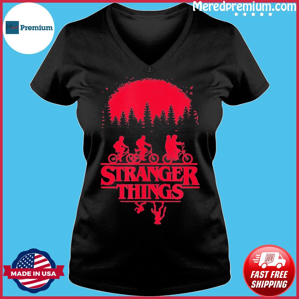 Stranger Things Group Shot Bike Ride Upside Down Silhouette T