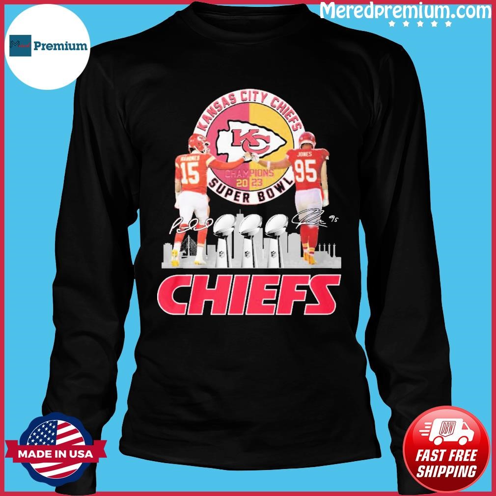 Real Women Love Kansas City Chiefs Smart Women Love Patrick Mahomes  Signature Shirt, hoodie, sweater, long sleeve and tank top