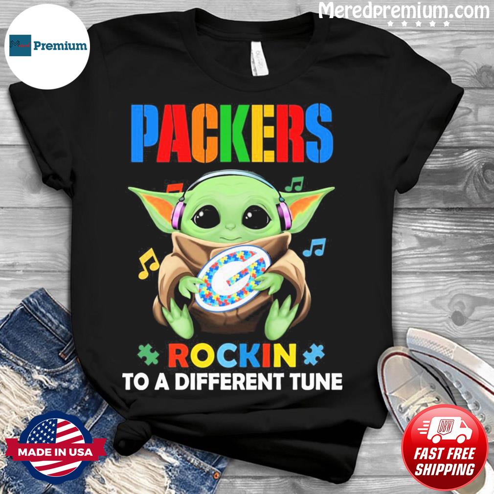 Baby Yoda Hug Green Bay Packers Autism Rockin To A Different Tune t-shirt -  Yesweli