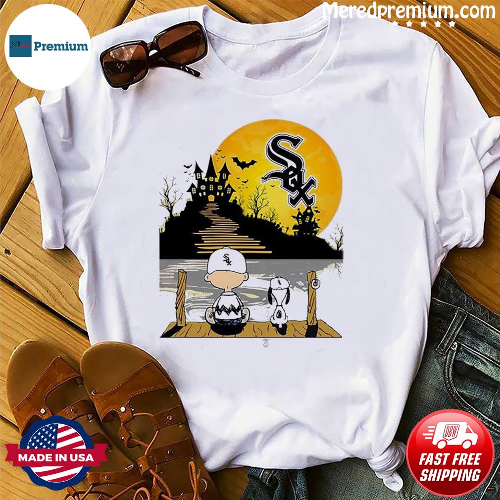 Chicago White Sox Snoopy and Charlie Brown Sit Under Moon Peanuts Halloween  shirt, hoodie, sweater, long sleeve and tank top