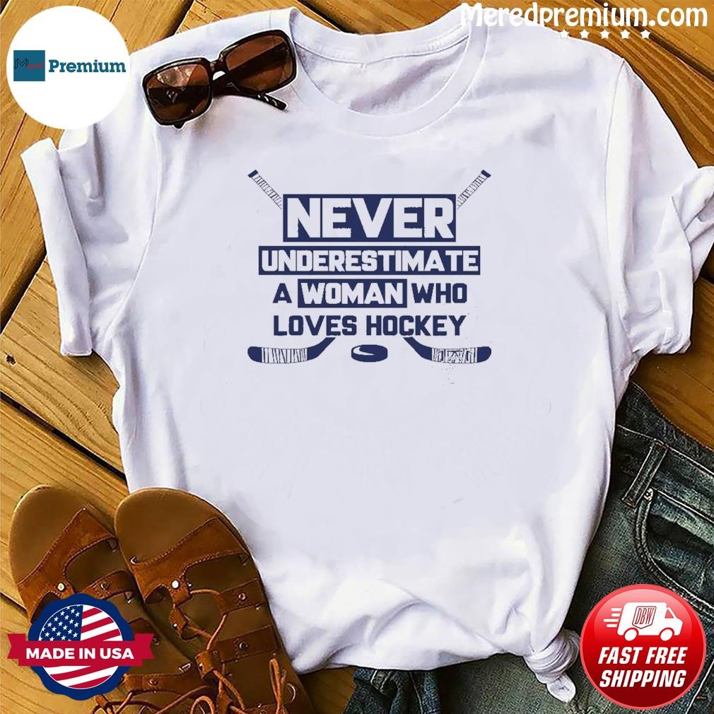 Tampa bay lightning never underestimate a woman who understands hockey and  loves signatures 2023 shirt, hoodie, sweater, long sleeve and tank top